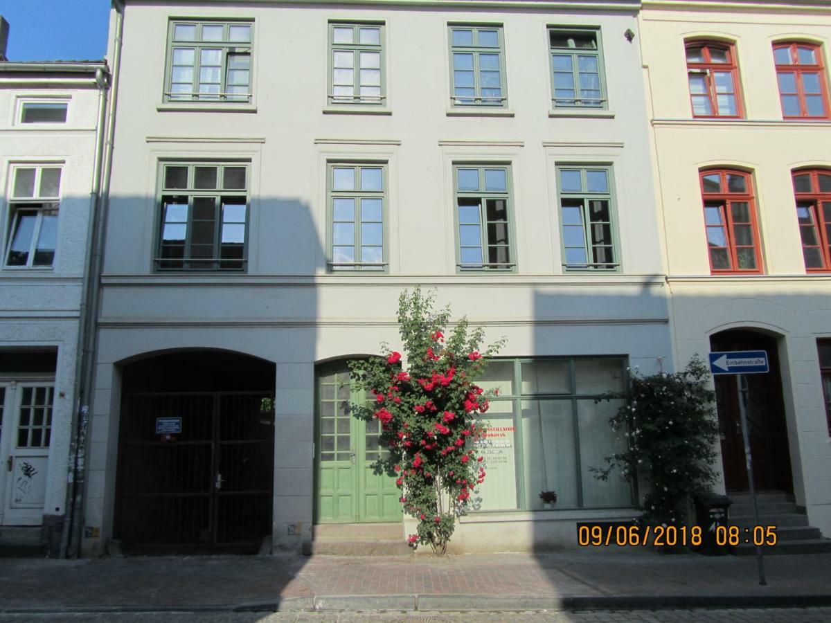 Altstadt Ferienwohnung Вісмар Екстер'єр фото