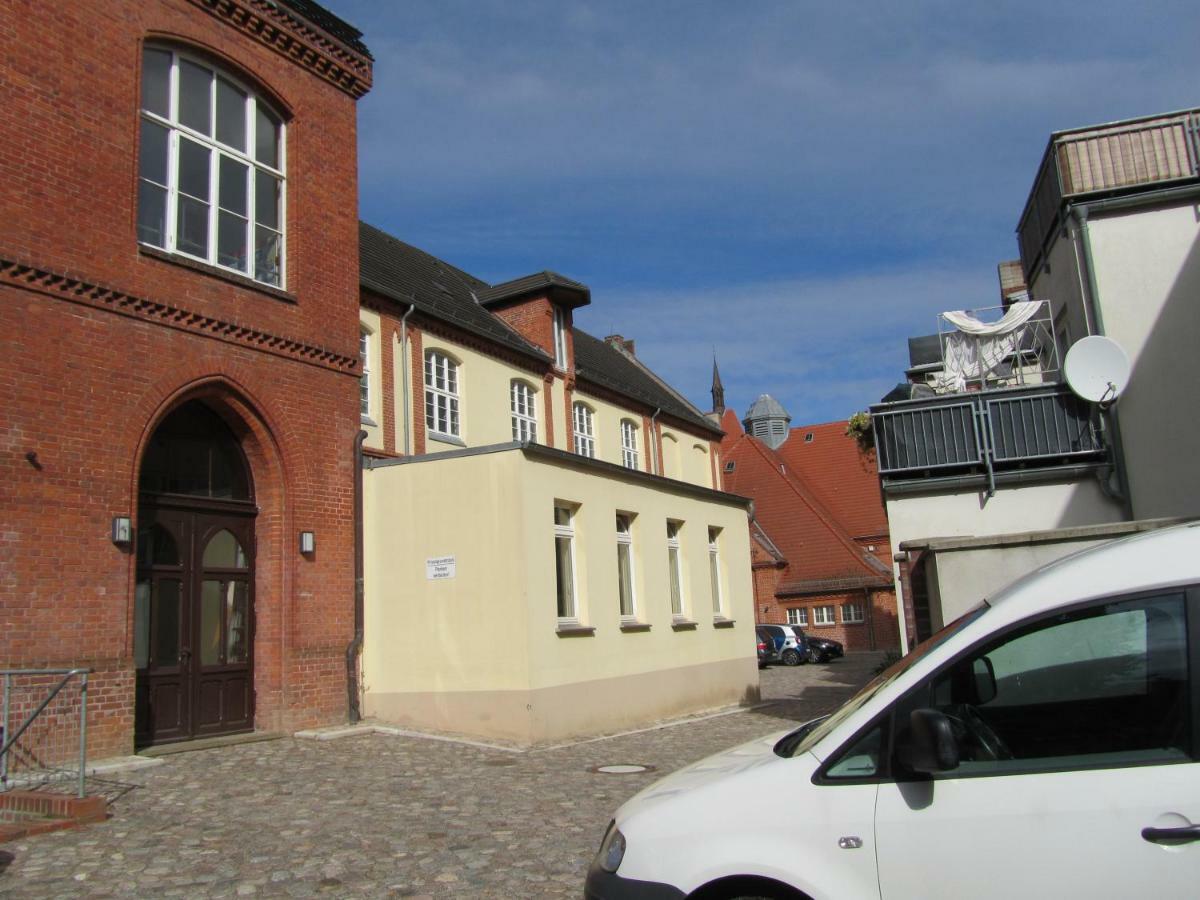 Altstadt Ferienwohnung Вісмар Екстер'єр фото